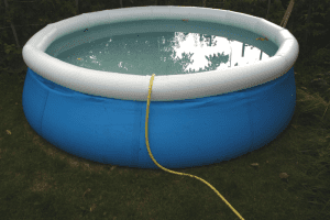 בריכות מתנפחות ביתיות - כל ההמלצות החמות לבילוי משפחתי